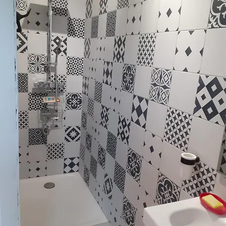 Quarto em Acomodações Particulares Coin Detente *